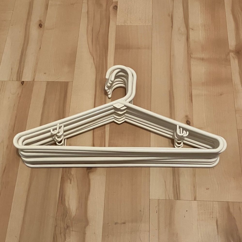 10 Plastic Clothing Hangers Clothes Hangers